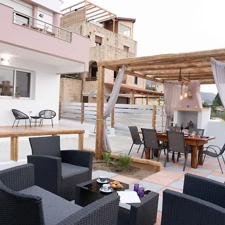 Haritos Holidays Home Pombia Exterior photo